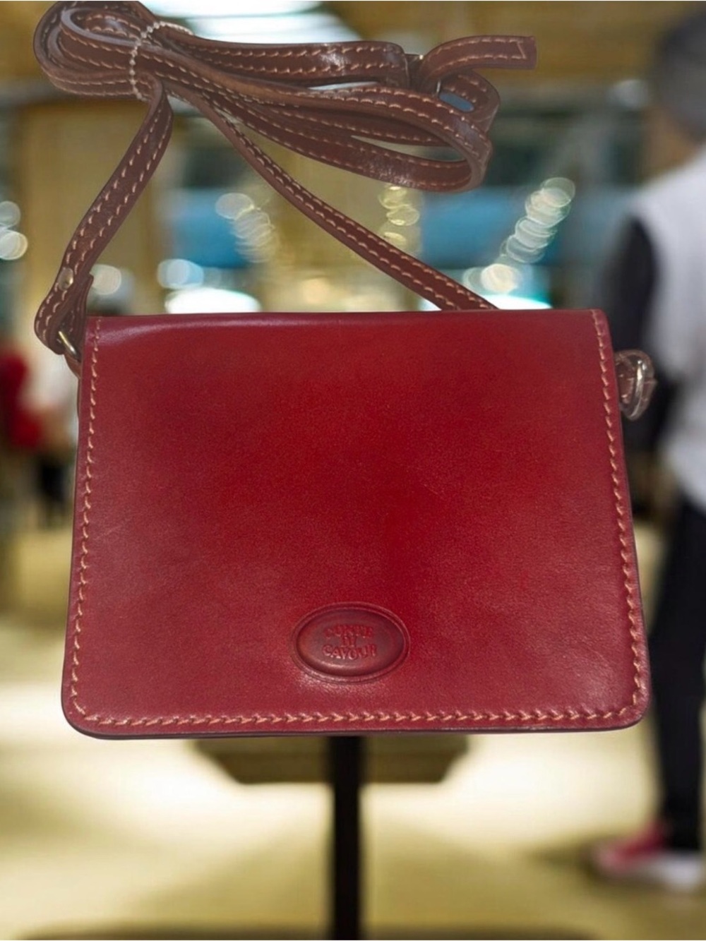 Conte Di  Cavour  Red Leather Shoulder Bag